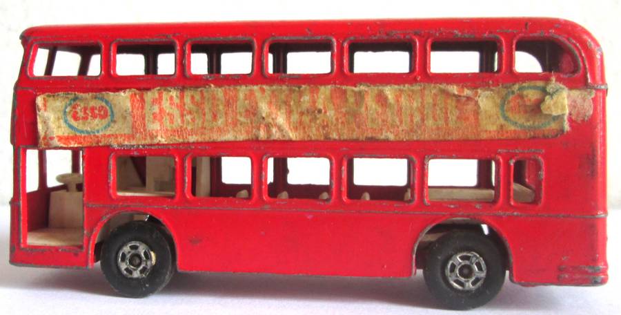Daimler Bus No 74 Lesney made in England