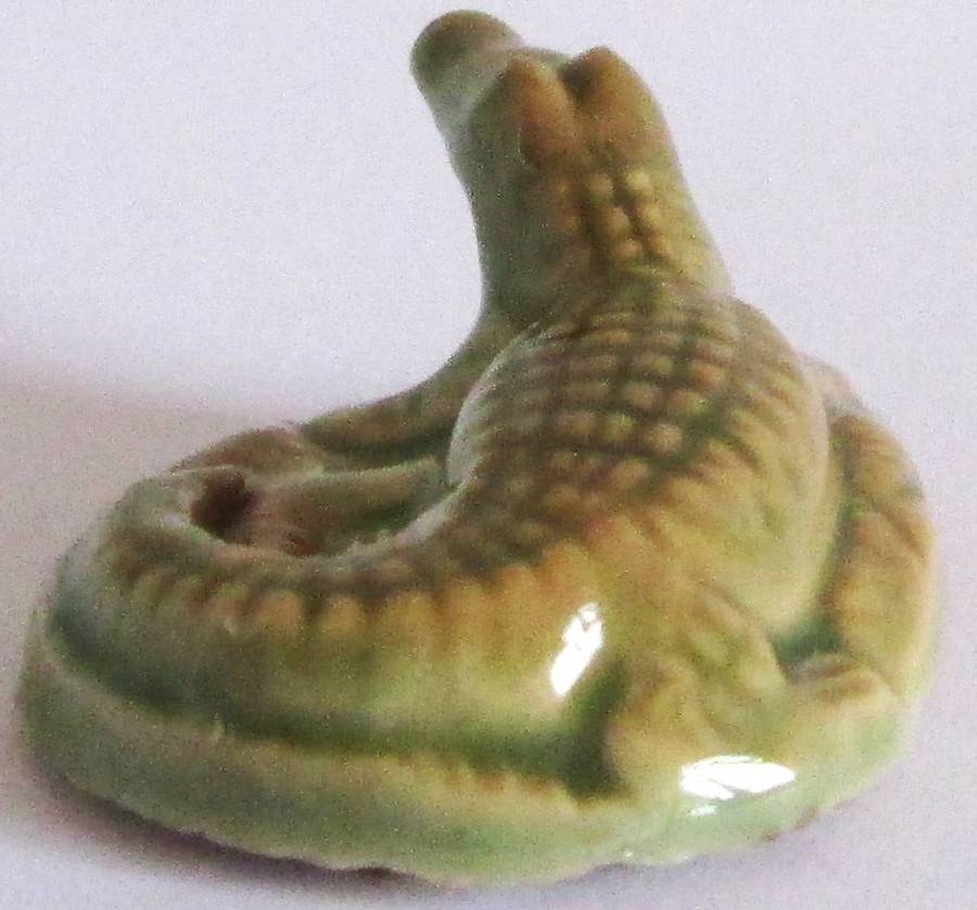 1965 Crocodile Wade Balding and Mansell Flintstone Wade Christmas Cracker