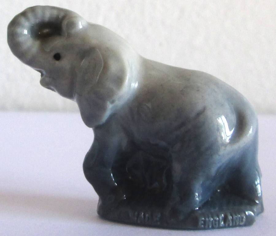 1973 Elephant Wade English Whimsies