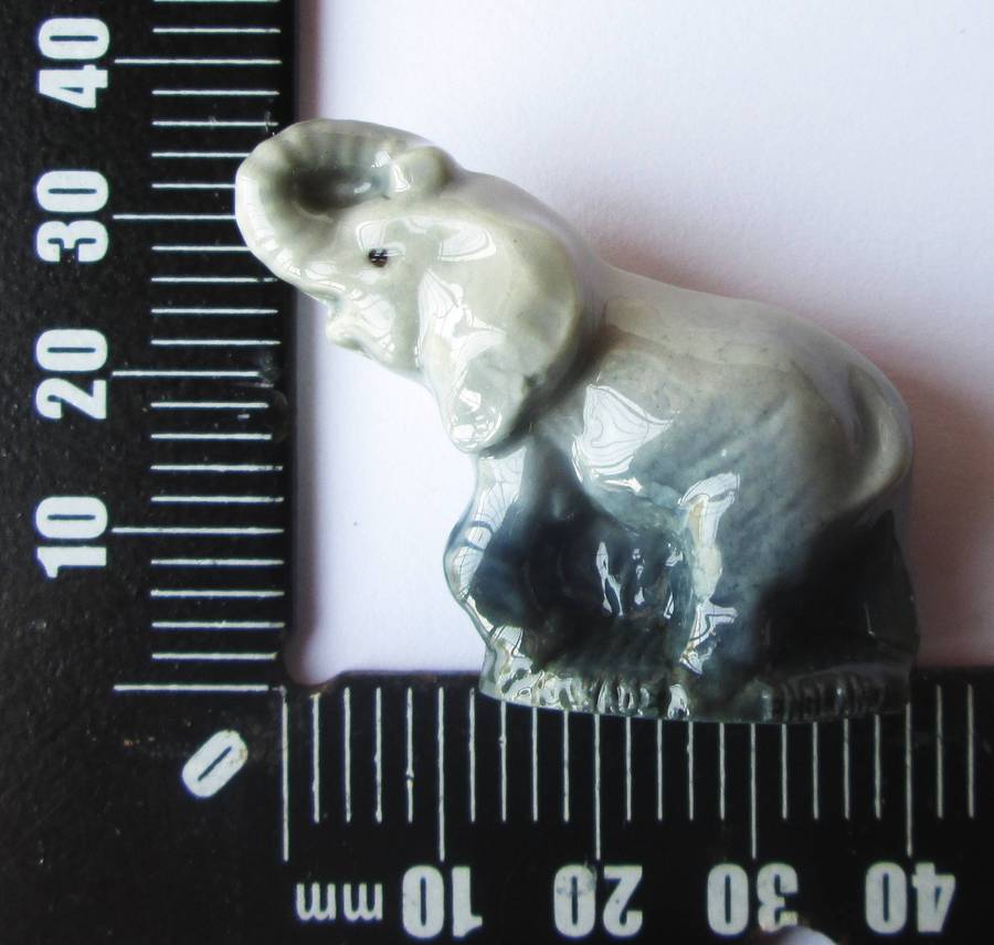1973 Elephant Wade English Whimsies