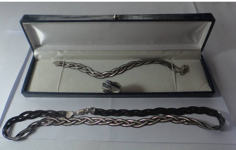 Silver Necklace, Bracelet and Ring Set valued at R11 000