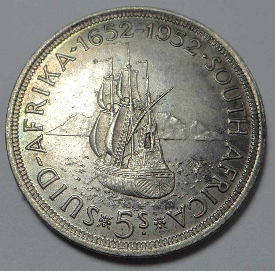 Union of SA Crown (5/-) of 1952 (4 available)