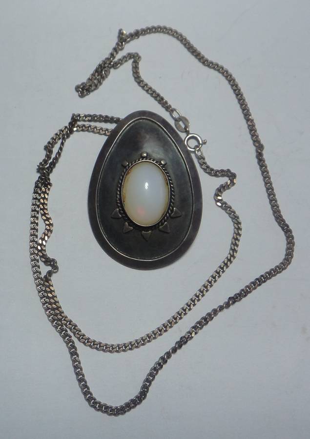 Vintage Israel 925 Silver Pendant necklace with synthetic Opal
