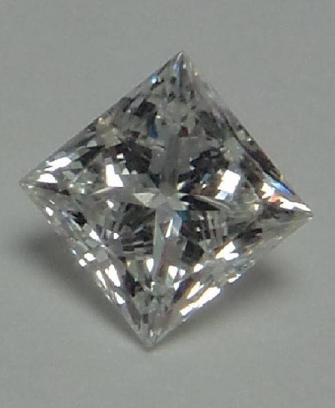 Princess Cut Natural Diamond 0,75ct I/Si1