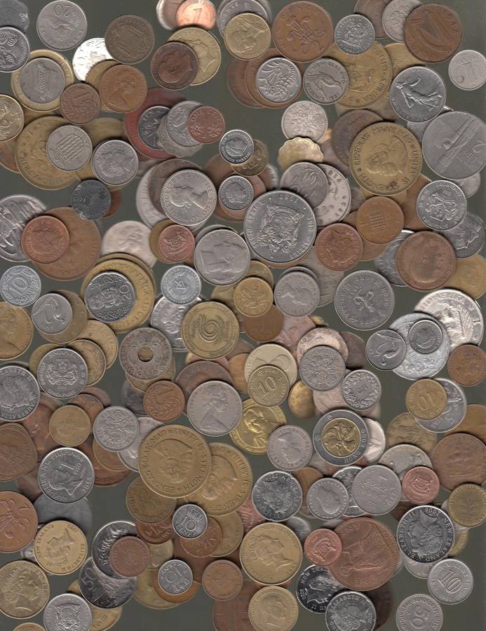 1 Kilogram of mixed World Coins including South Africa
