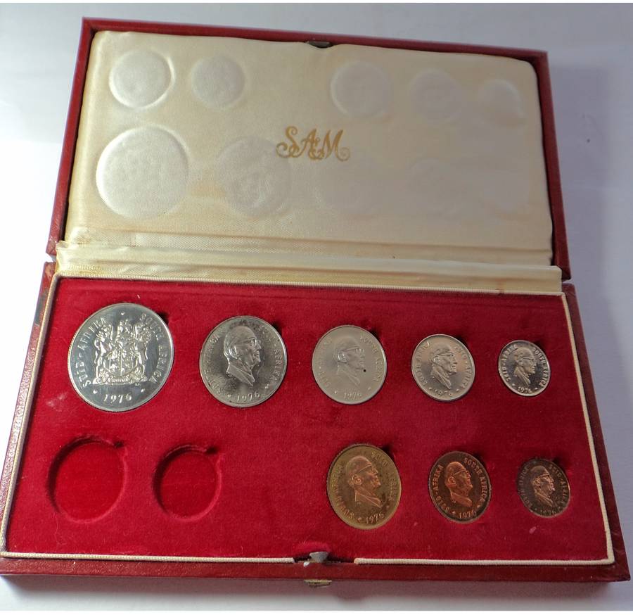 RSA Proof set of 1976 (2 sets available in red boxes)