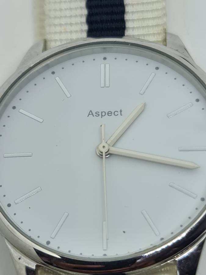 Ladies Aspect Quartz watch