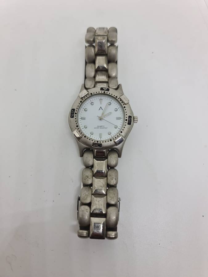 Mens Avon Quartz watch