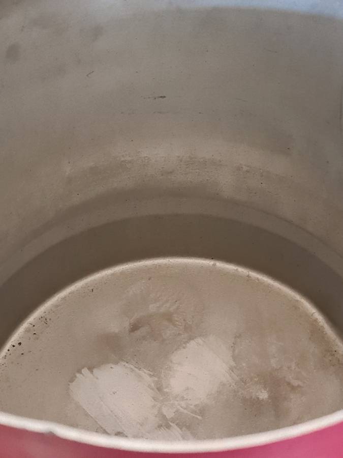 Large Aluminium Hart pot