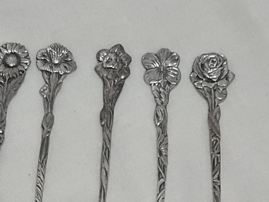 Silver plated flower cake forks