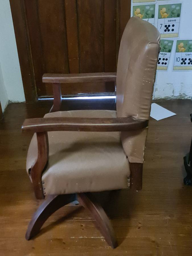 Partridge Wood Swivel Office Chair