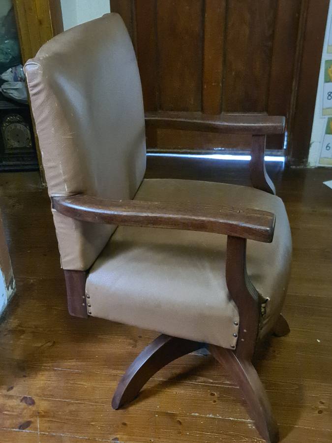 Partridge Wood Swivel Office Chair