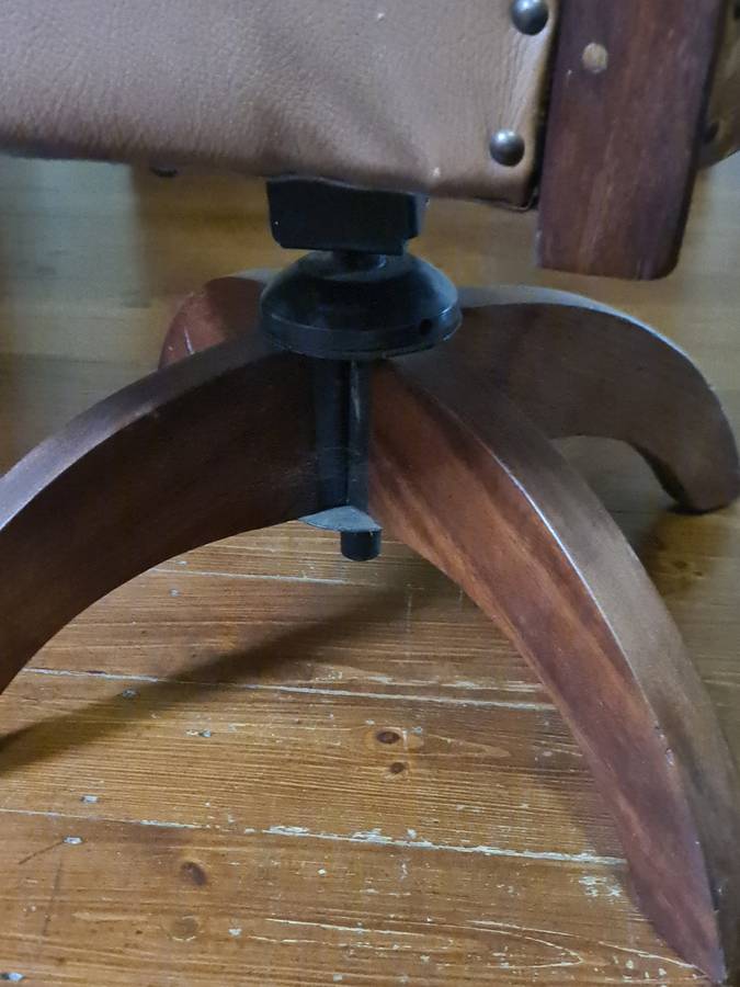 Partridge Wood Swivel Office Chair