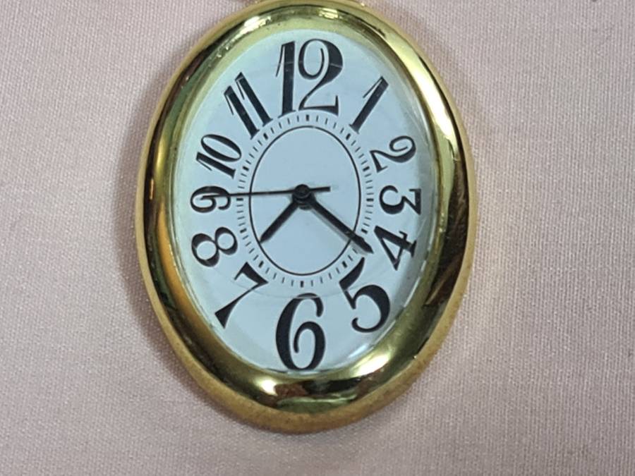Pocket Watch: Quartz Oval