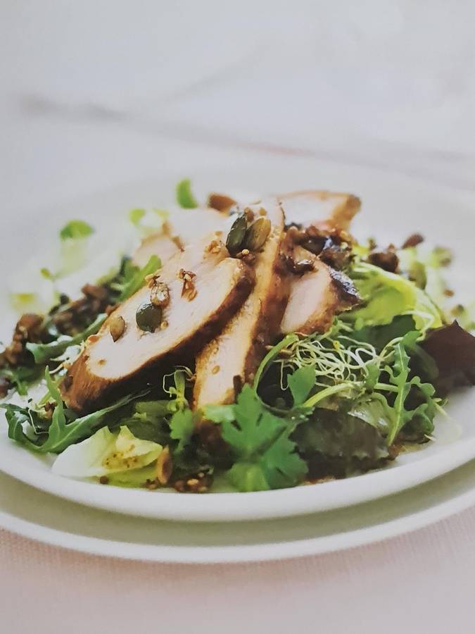 Book: 200 Chicken Dishes recipe book