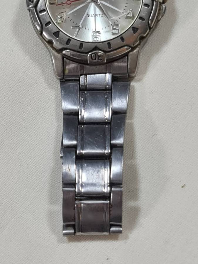 Mens Zeba Quartz Watch