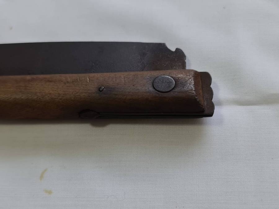 Early 20th Century Fold up lock blade saw