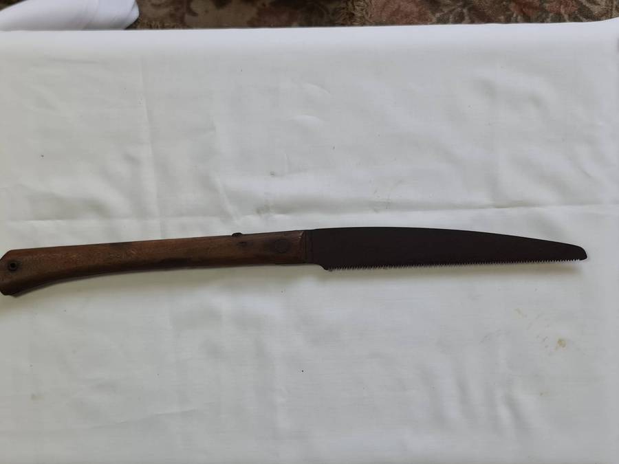 Early 20th Century Fold up lock blade saw
