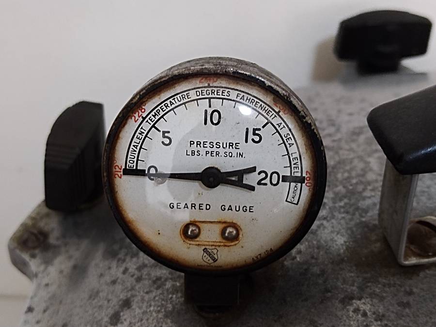 American Pressure cooker/canner