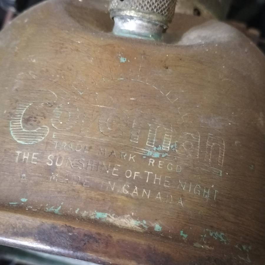 COLEMAN "249" PARAFFIN LAMP.