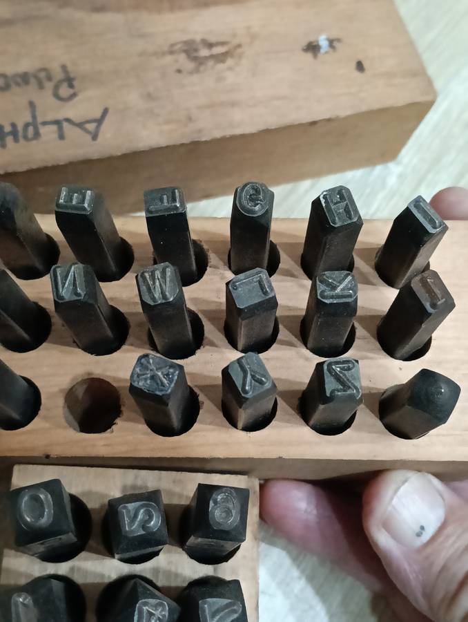 LETTER AND NUMBER PUNCH SET.