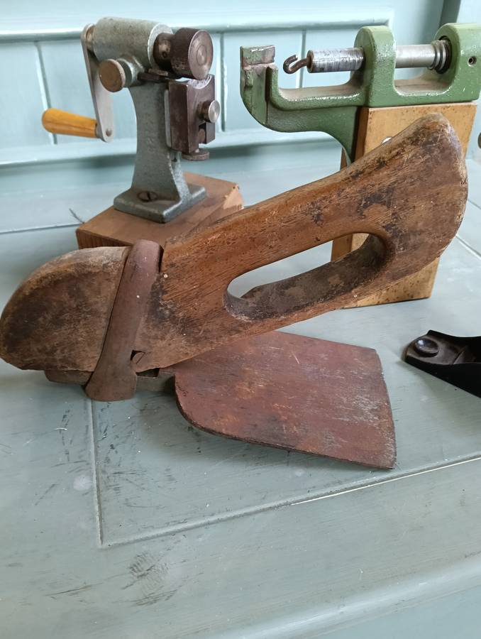 FOUR VINTAGE HAND TOOLS.