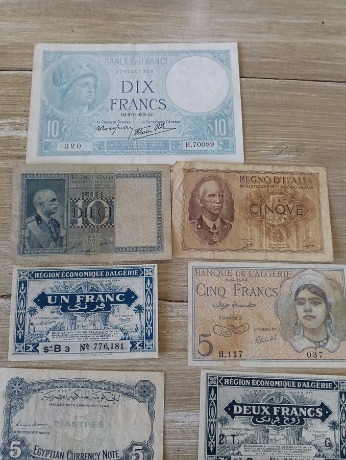 RARE MILITARY WW2 BANKNOTES COLLECTION.