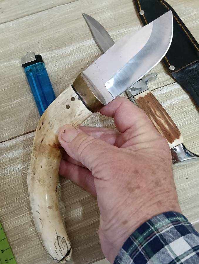 CUSTOM MADE KNIVES. VINTAGE