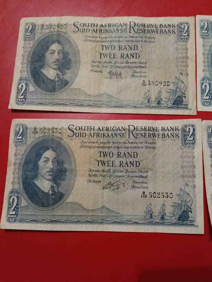 RARE SET FOUR R2 BANK NOTES.