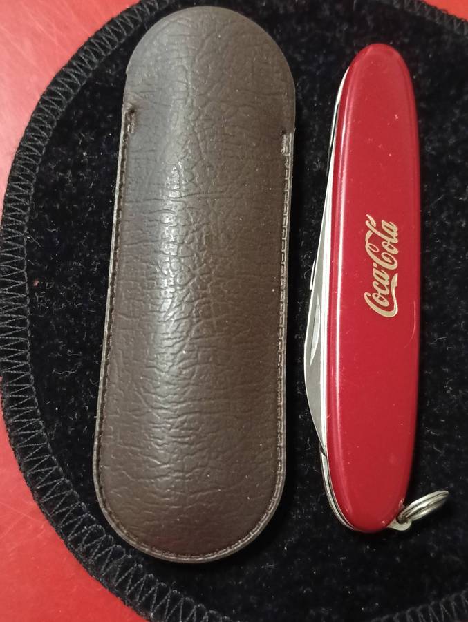 VICTORINOX COCA- COLA BRANDED KNIFE.