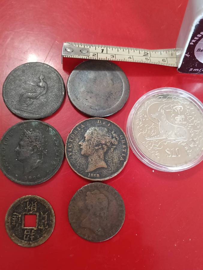 COIN COLLECTION, 7 COINS.