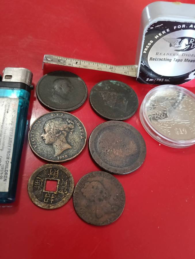 COIN COLLECTION, 7 COINS.