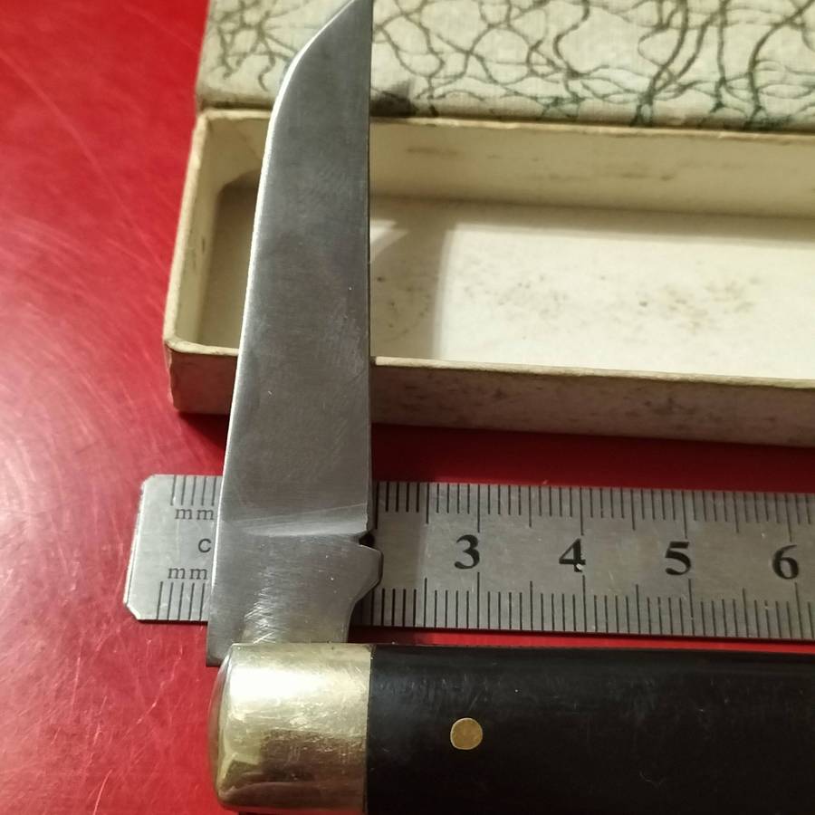 JOSEPH RODGERS POCKET KNIFE. MINT CONDITION.