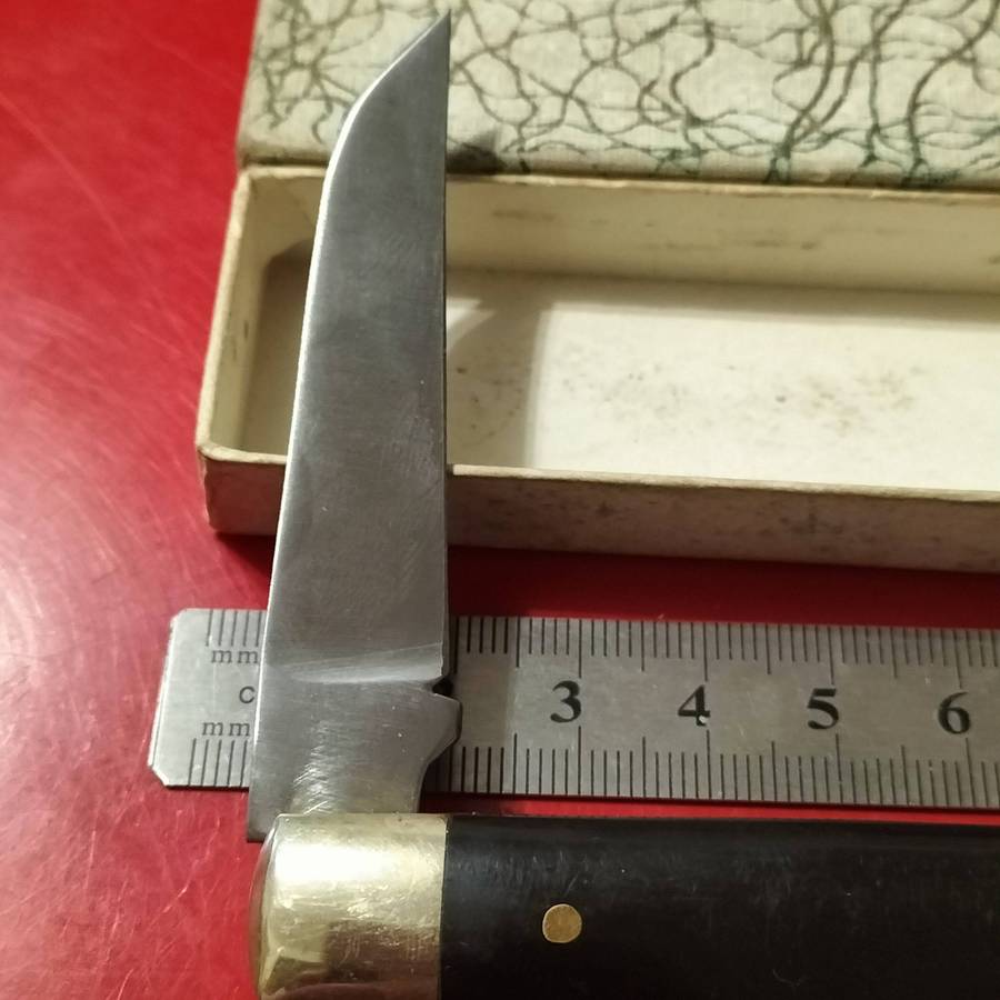 JOSEPH RODGERS POCKET KNIFE. MINT CONDITION.
