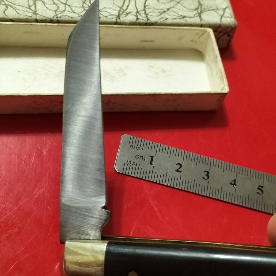 JOSEPH RODGERS POCKET KNIFE. MINT CONDITION.