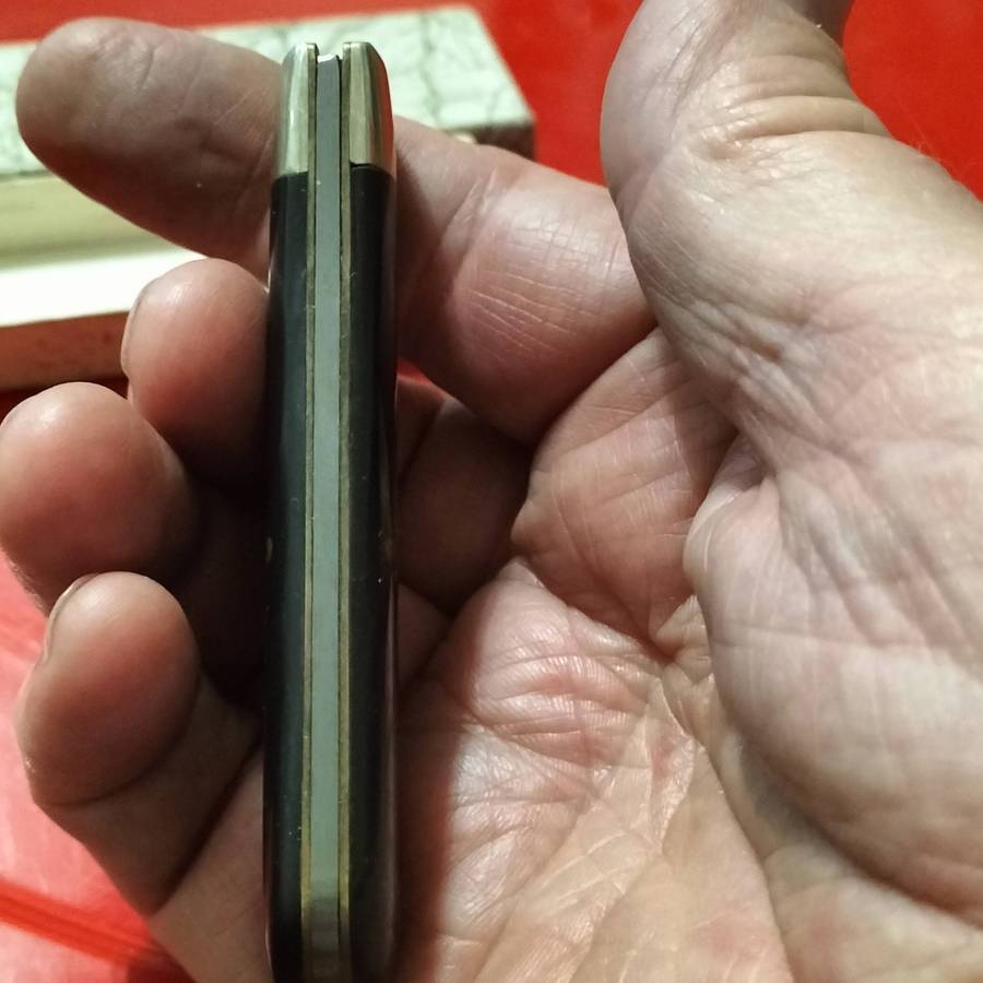 JOSEPH RODGERS POCKET KNIFE. MINT CONDITION.