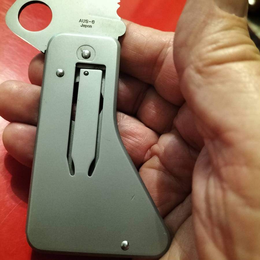 RARE SPYDERCO CARD KNIFE.