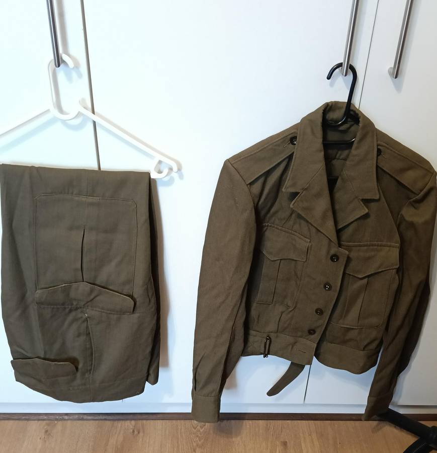 S A D F BUNNY JACKET AND TROUSERS SET.