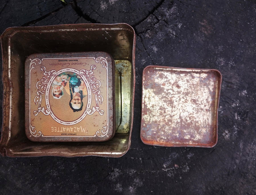 Mazawatee antique vintage collection