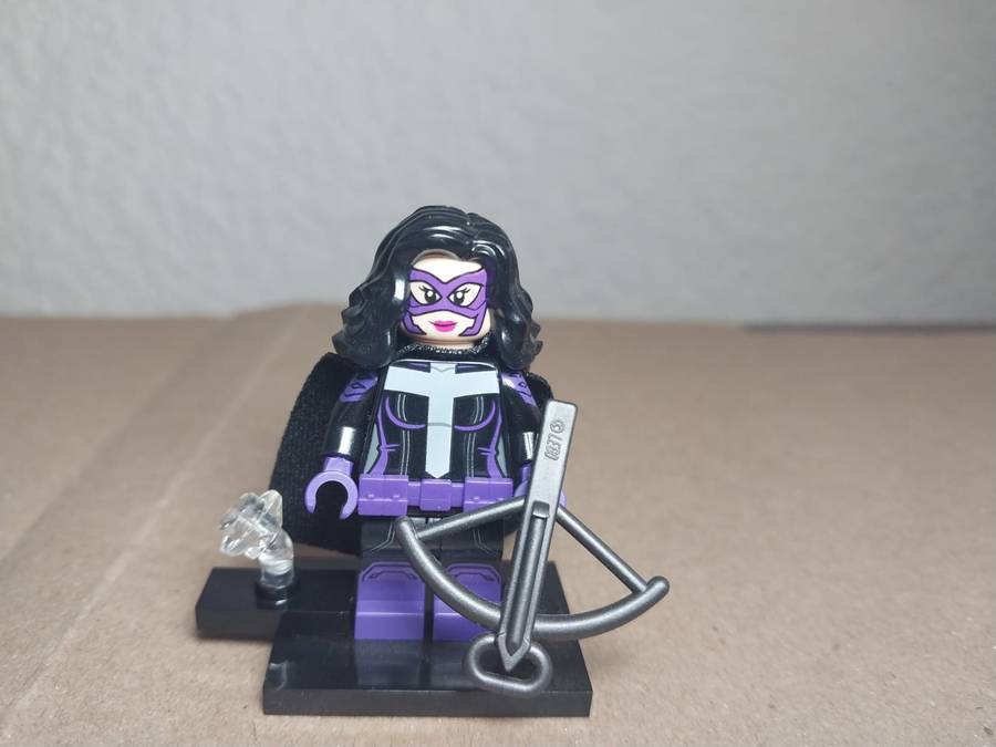 LEGO Huntress, DC Super Heroes (Complete Set with Stand and Accessories)