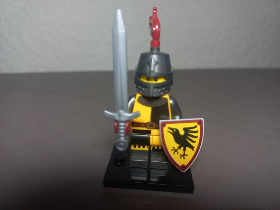 Lego Collectible Minifigures Tournament Knight (Series 20)