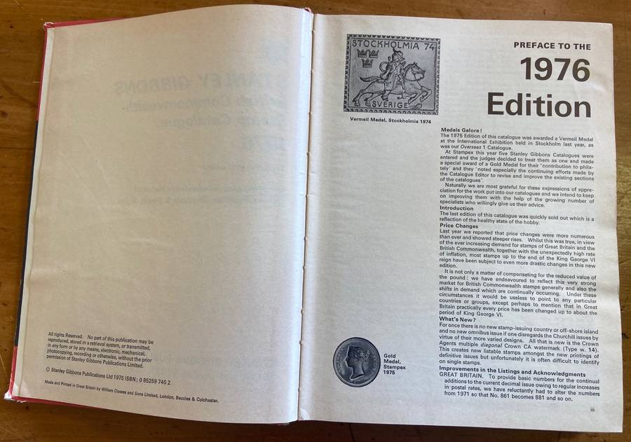 Stanley Gibbons British Commonwealth Stamp Catalogue 1976 - 890 pages