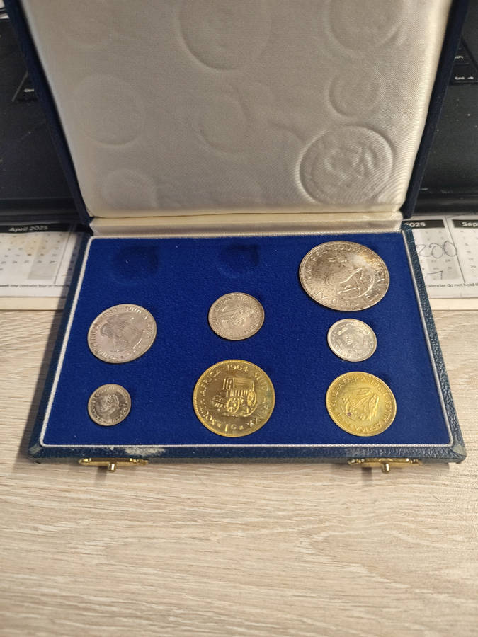 1964 UNION PROOF COIN SET. (NO GOLD)