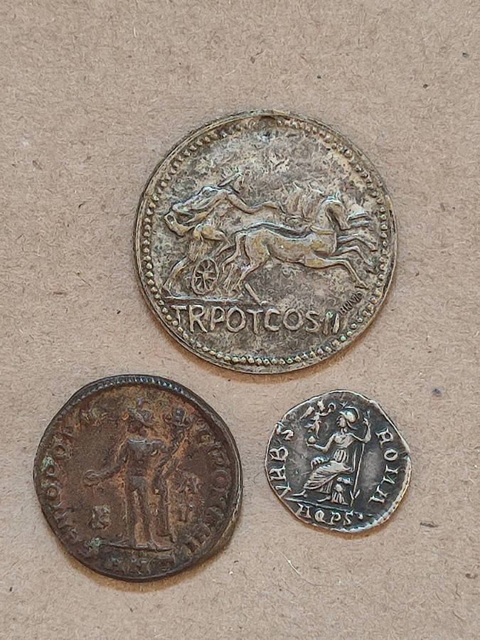 Roman coin Lot