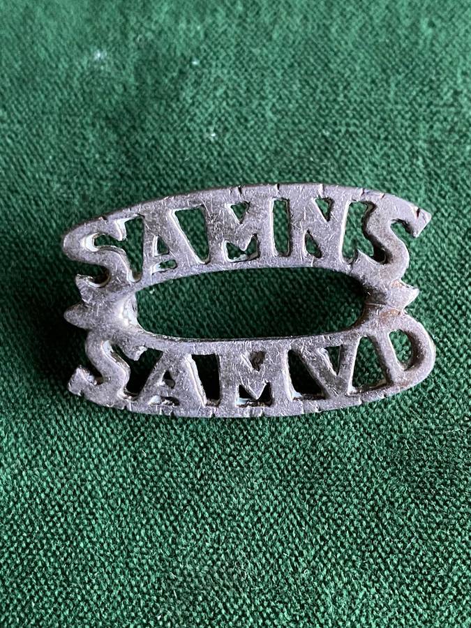 SA MILITARY NURSING SERVICE TITLE-WHITE METAL-2 LUGS-WORN WW2