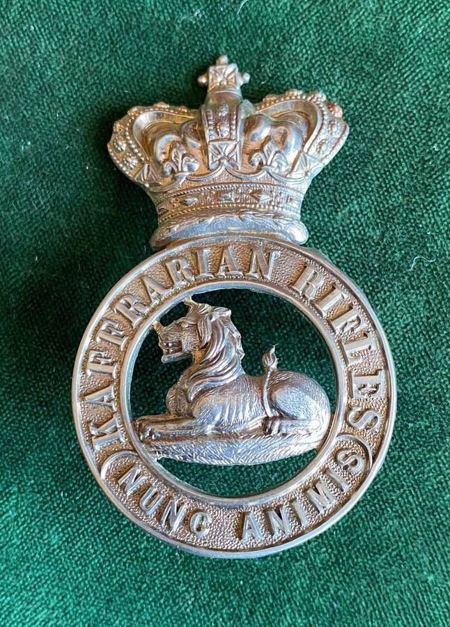 KAFFRARIAN RIFLES WHITE METAL CAP BADGE-WORN PRE 1902 (BOER WAR)2 LUGS-ORIGINAL-MEASURES 61X38 MM