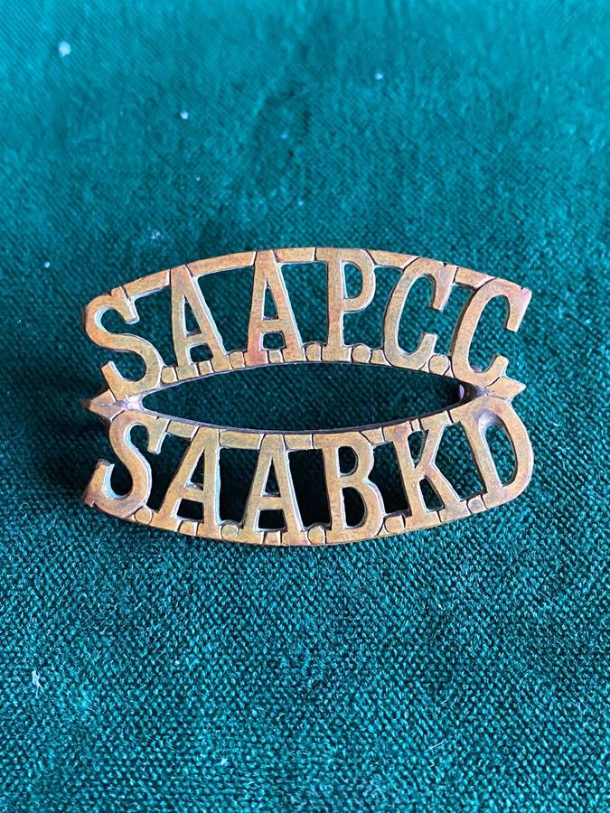 SA ADMIN PAY AND CLERICAL COR. SHOULDER TITLE- 2 LUGS