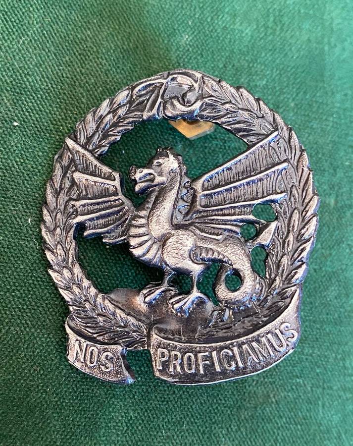 73 MOTORISED BRIGADE HQ-GREY METAL CAP BADGE-APPROVED IN 1986- 2X SCREW LUGS