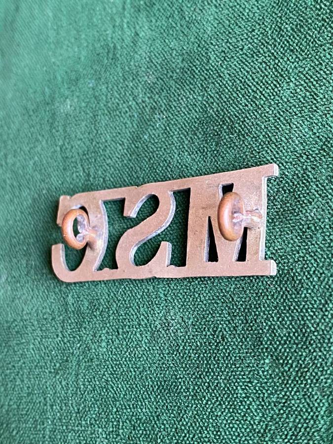 TRANSVAAL MEDICAL STAFF CORPS-WHITE METAL TITLE- 2 LUGS-WW1