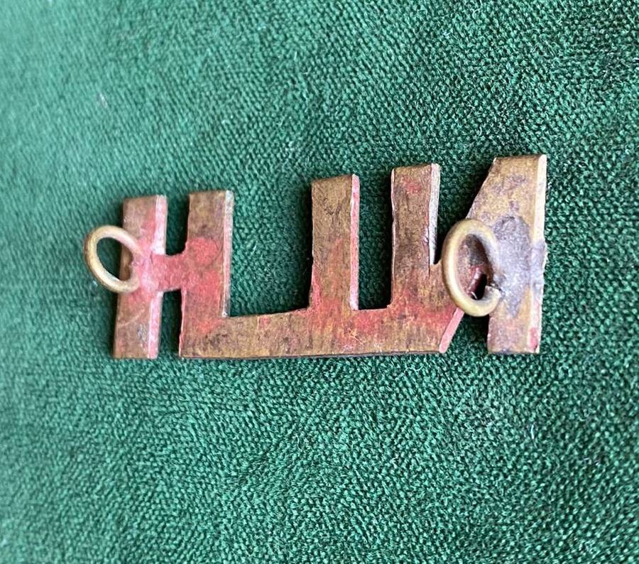 NATAL LIGHT HORSE,TITLE-WORN DURING 1914-1915-BRASS- 2 LUGS